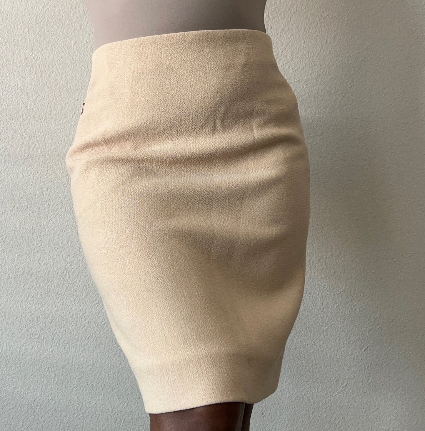 1980's Mini/Midi vintage skirt